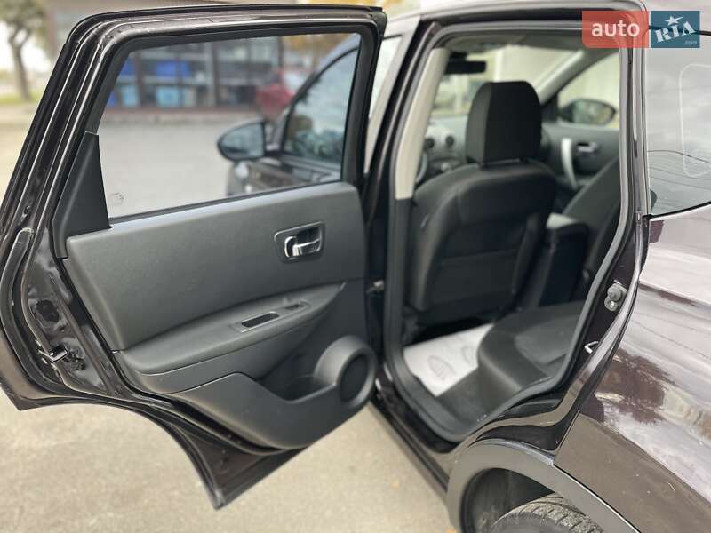 Внедорожник / Кроссовер Nissan Qashqai 2010 в Сумах
