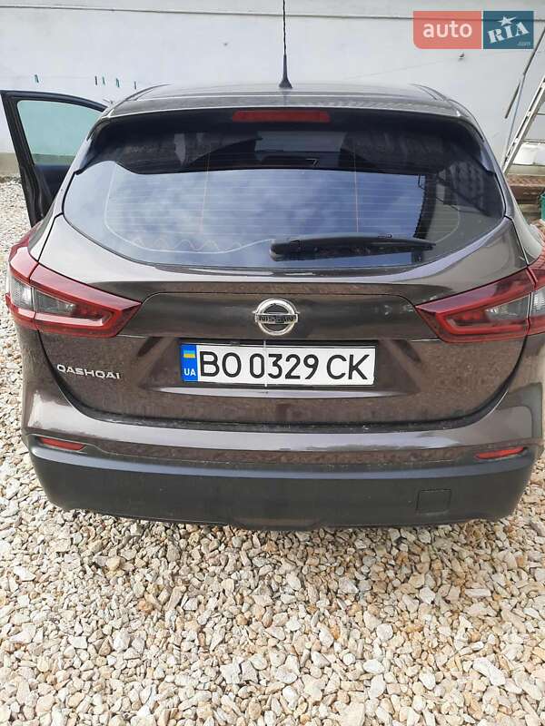 Внедорожник / Кроссовер Nissan Qashqai 2021 в Зборове