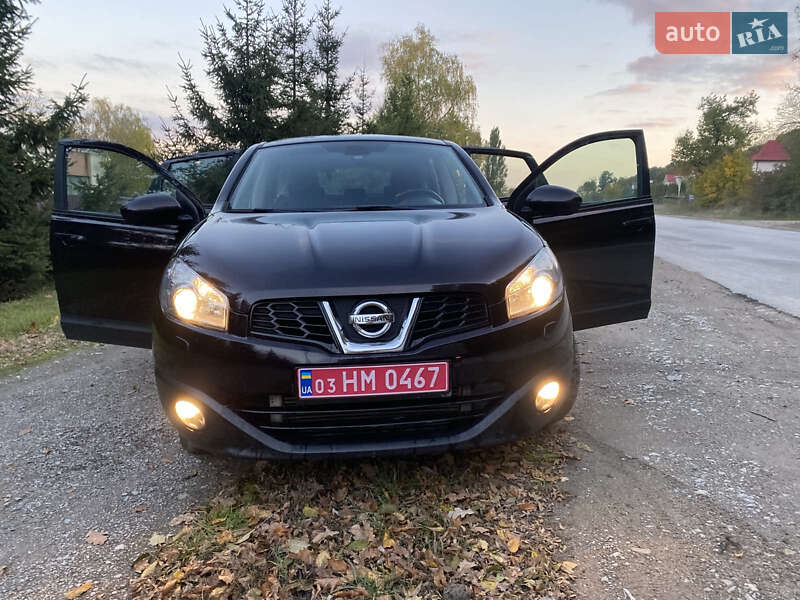 Внедорожник / Кроссовер Nissan Qashqai 2011 в Борщеве