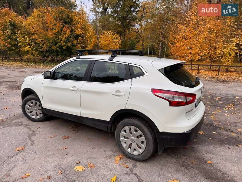 Внедорожник / Кроссовер Nissan Qashqai 2017 в Сумах