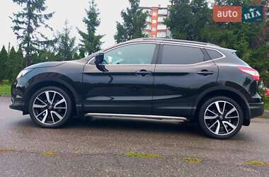 Внедорожник / Кроссовер Nissan Qashqai 2014 в Тернополе