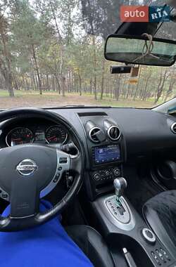 Внедорожник / Кроссовер Nissan Qashqai 2010 в 