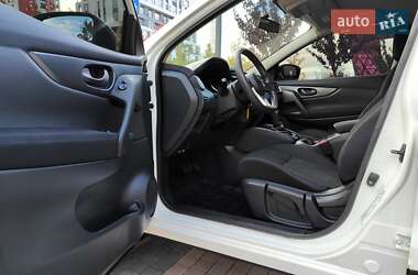 Позашляховик / Кросовер Nissan Qashqai 2019 в 