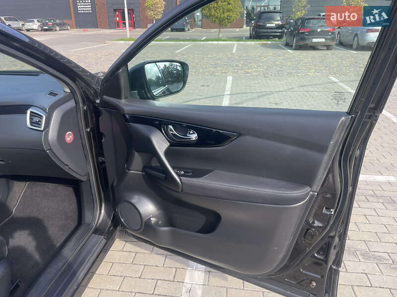 Позашляховик / Кросовер Nissan Qashqai 2014 в Луцьку