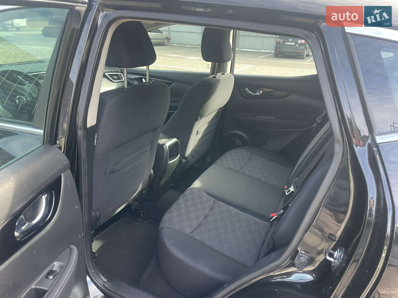 Позашляховик / Кросовер Nissan Qashqai 2014 в Луцьку