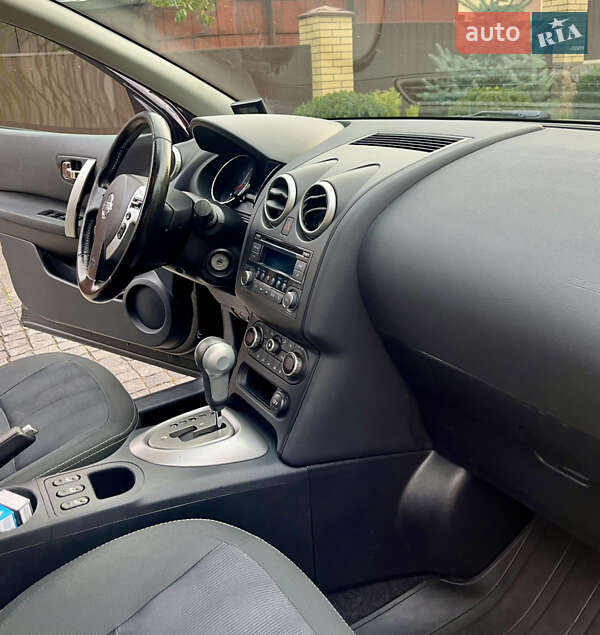 Позашляховик / Кросовер Nissan Qashqai 2011 в Умані