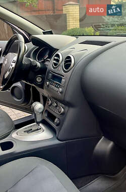 Внедорожник / Кроссовер Nissan Qashqai 2011 в 
