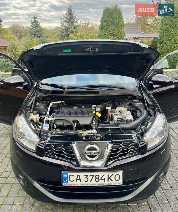 Позашляховик / Кросовер Nissan Qashqai 2011 в Умані