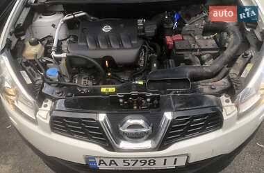 Внедорожник / Кроссовер Nissan Qashqai 2013 в 