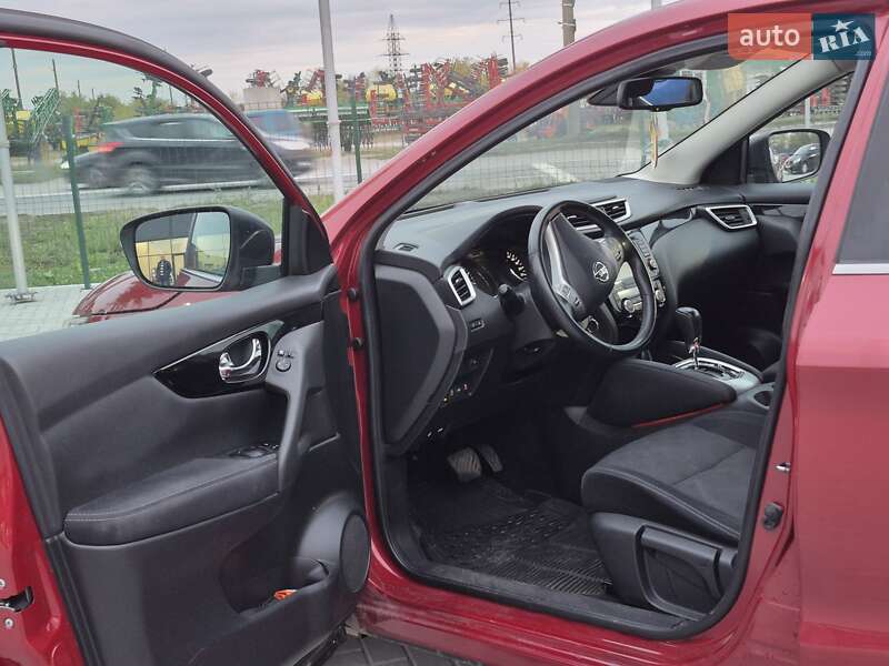 Внедорожник / Кроссовер Nissan Qashqai 2016 в Кропивницком