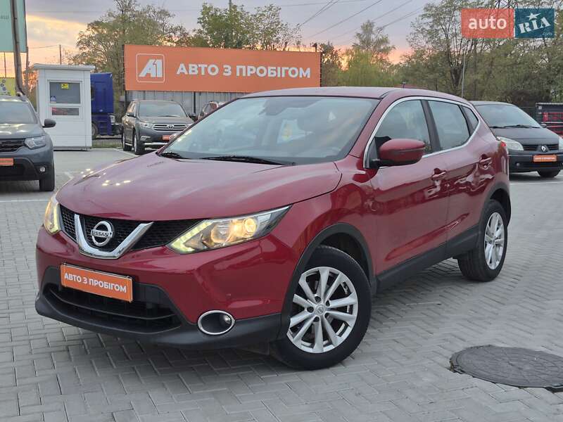 Внедорожник / Кроссовер Nissan Qashqai 2016 в Кропивницком