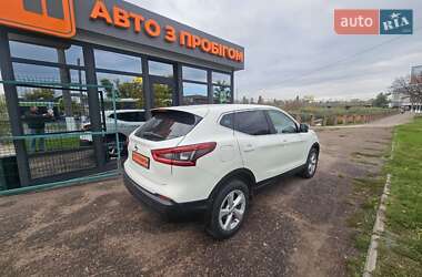 Позашляховик / Кросовер Nissan Qashqai 2018 в  фото 3 Позашляховик / Кросовер Nissan Qashqai 2018 в