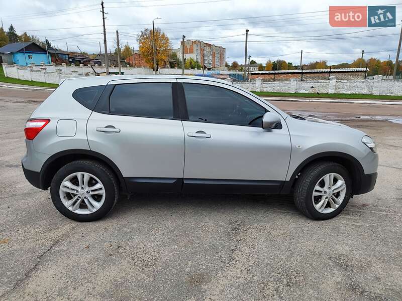 Внедорожник / Кроссовер Nissan Qashqai 2011 в Глухове фото 3 Внедорожник / Кроссовер Nissan Qashqai 2011 в Глухове