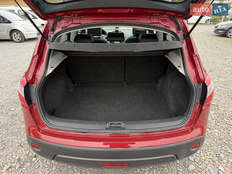Внедорожник / Кроссовер Nissan Qashqai 2013 в Ровно