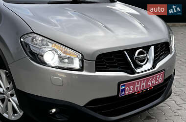 Внедорожник / Кроссовер Nissan Qashqai 2010 в 