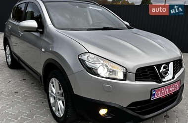 Внедорожник / Кроссовер Nissan Qashqai 2010 в 