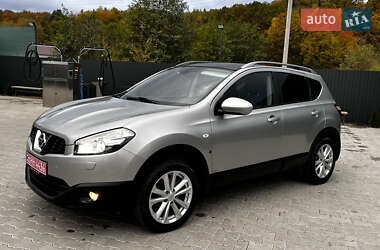 Внедорожник / Кроссовер Nissan Qashqai 2010 в 