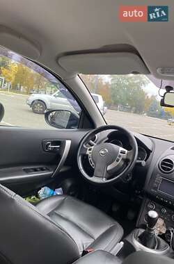 Внедорожник / Кроссовер Nissan Qashqai 2009 в 