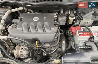 Внедорожник / Кроссовер Nissan Qashqai 2009 в 