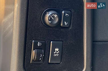 Позашляховик / Кросовер Nissan Qashqai 2012 в 