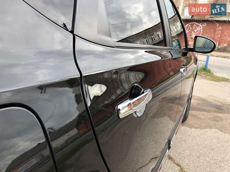 Внедорожник / Кроссовер Nissan Qashqai 2012 в Житомире фото 23 Внедорожник / Кроссовер Nissan Qashqai 2012 в Житомире