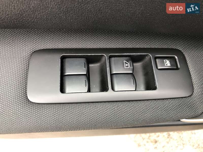 Внедорожник / Кроссовер Nissan Qashqai 2012 в Житомире фото 63 Внедорожник / Кроссовер Nissan Qashqai 2012 в Житомире