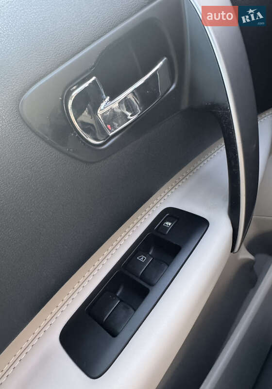 Позашляховик / Кросовер Nissan Qashqai 2011 в Сумах фото 37 Позашляховик / Кросовер Nissan Qashqai 2011 в Сумах