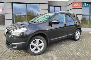 Внедорожник / Кроссовер Nissan Qashqai 2011 в 