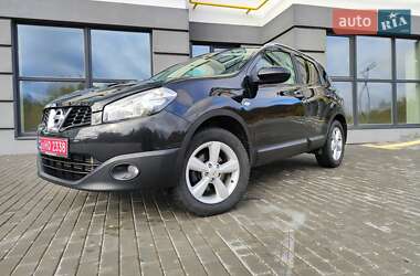 Внедорожник / Кроссовер Nissan Qashqai 2011 в 