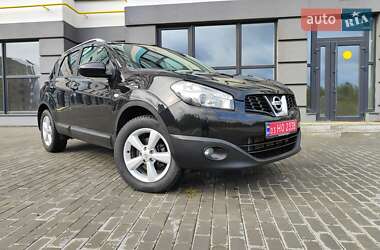 Внедорожник / Кроссовер Nissan Qashqai 2011 в 