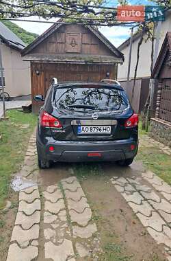 Позашляховик / Кросовер Nissan Qashqai 2007 в  фото 6 Позашляховик / Кросовер Nissan Qashqai 2007 в