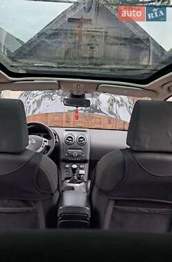 Позашляховик / Кросовер Nissan Qashqai 2007 в  фото 15 Позашляховик / Кросовер Nissan Qashqai 2007 в