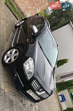 Позашляховик / Кросовер Nissan Qashqai 2009 в  фото 4 Позашляховик / Кросовер Nissan Qashqai 2009 в