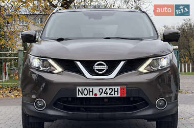 Внедорожник / Кроссовер Nissan Qashqai 2015 в 
