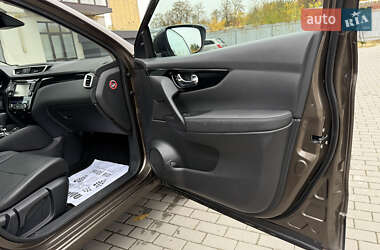 Внедорожник / Кроссовер Nissan Qashqai 2015 в 