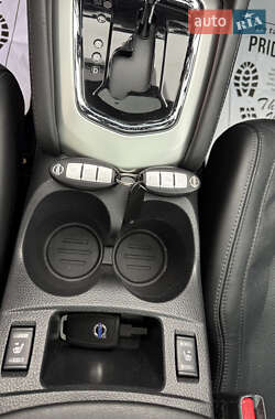 Внедорожник / Кроссовер Nissan Qashqai 2015 в 