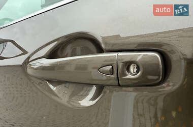 Внедорожник / Кроссовер Nissan Qashqai 2015 в 