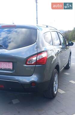 Позашляховик / Кросовер Nissan Qashqai 2011 в 