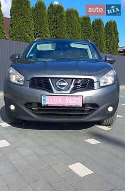 Позашляховик / Кросовер Nissan Qashqai 2011 в 