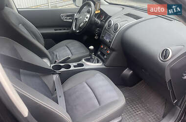 Позашляховик / Кросовер Nissan Qashqai 2011 в  фото 3 Позашляховик / Кросовер Nissan Qashqai 2011 в