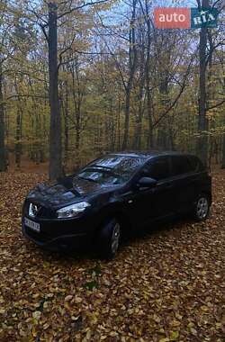 Внедорожник / Кроссовер Nissan Qashqai 2010 в Дубно