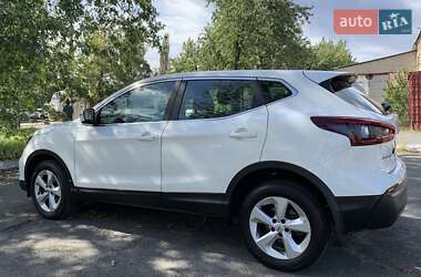 Внедорожник / Кроссовер Nissan Qashqai 2021 в 