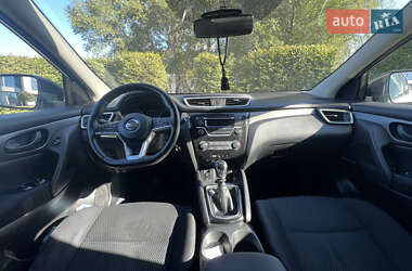 Позашляховик / Кросовер Nissan Qashqai 2018 в  фото 35 Позашляховик / Кросовер Nissan Qashqai 2018 в