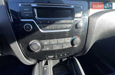 Позашляховик / Кросовер Nissan Qashqai 2018 в  фото 37 Позашляховик / Кросовер Nissan Qashqai 2018 в
