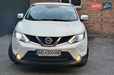 Внедорожник / Кроссовер Nissan Qashqai 2014 в 