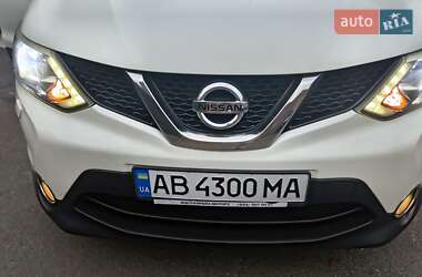 Внедорожник / Кроссовер Nissan Qashqai 2014 в 