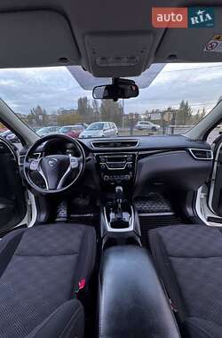 Внедорожник / Кроссовер Nissan Qashqai 2017 в 