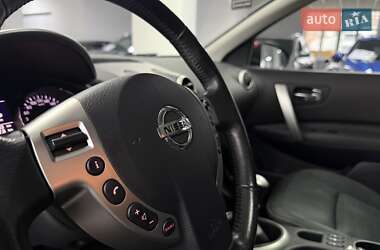 Внедорожник / Кроссовер Nissan Qashqai 2010 в 