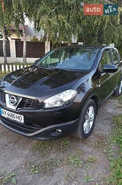 Позашляховик / Кросовер Nissan Qashqai 2013 в Харкові