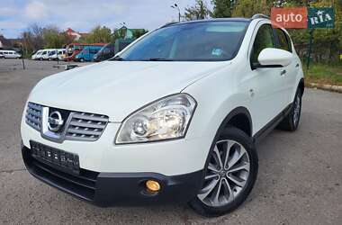 Внедорожник / Кроссовер Nissan Qashqai 2010 в 